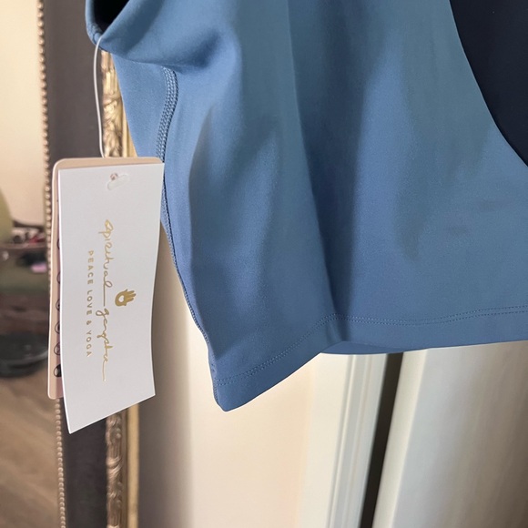 NWT SPIRITUAL GANGSTER INDI TOP - Picture 5 of 9